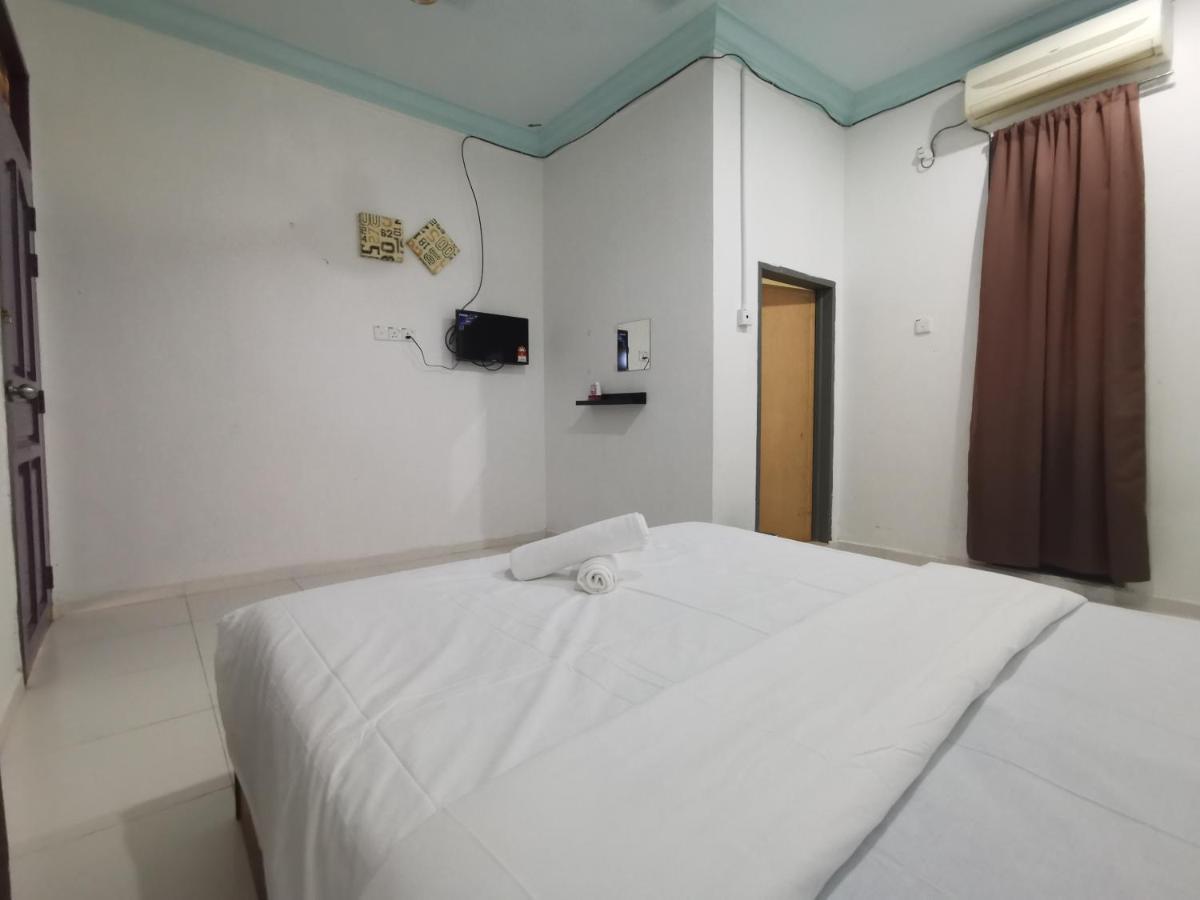 فندق Rvh كُوالا تيرينغانو المظهر الخارجي الصورة